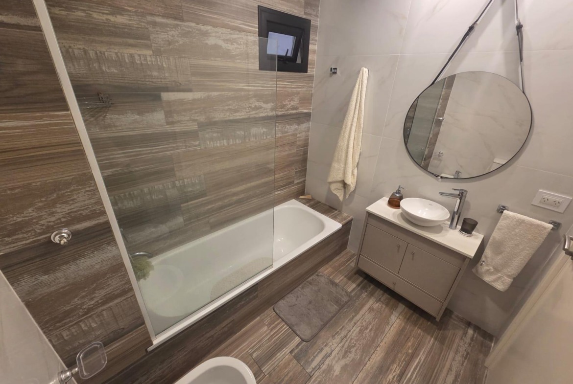 Venta DPTO 2 ambientes c/ cochera – Zona Güemes