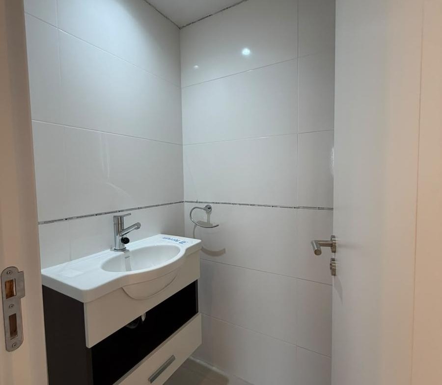 VENTA DPTO 2 AMBIENTES AL FRENTE EN PISO ALTO