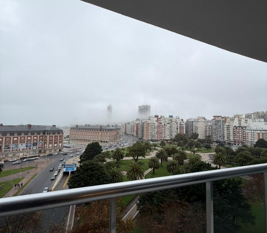 VENTA DPTO 2 AMBIENTES AL FRENTE EN PISO ALTO