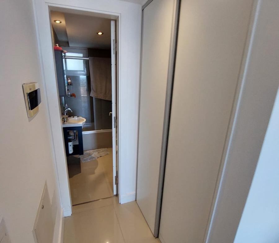 Venta Monoambiente con vista abierta y balcón a la calle